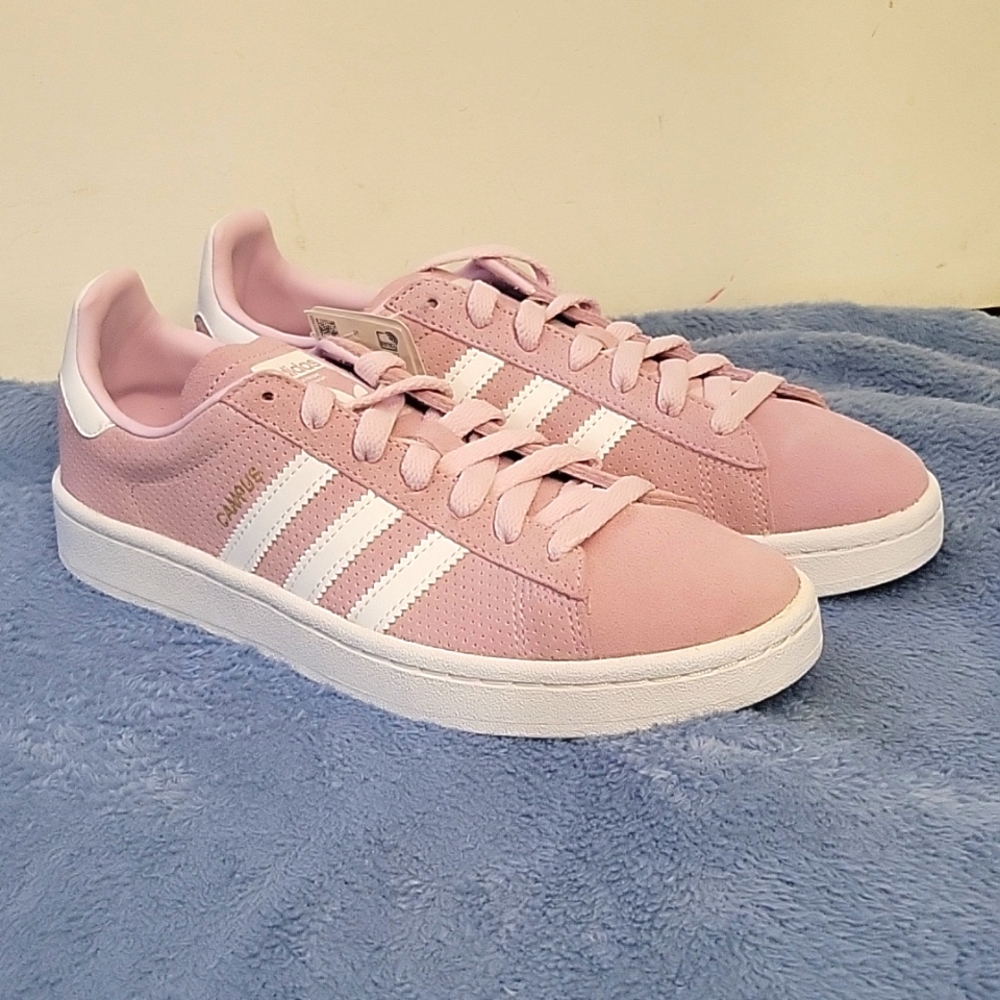 Adidas Campus J big kids size 6(US) BRAND NEW
